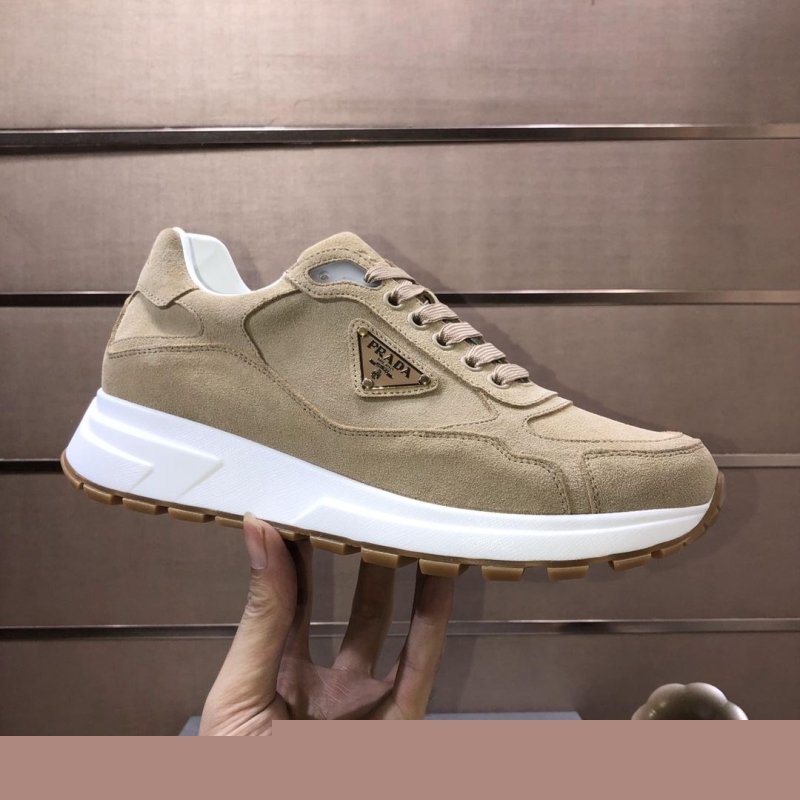Pra*a casual shoes